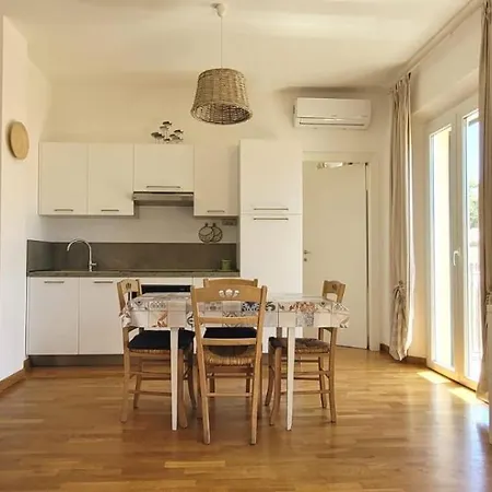 Nel Cuore Di - Goelba Appartement *